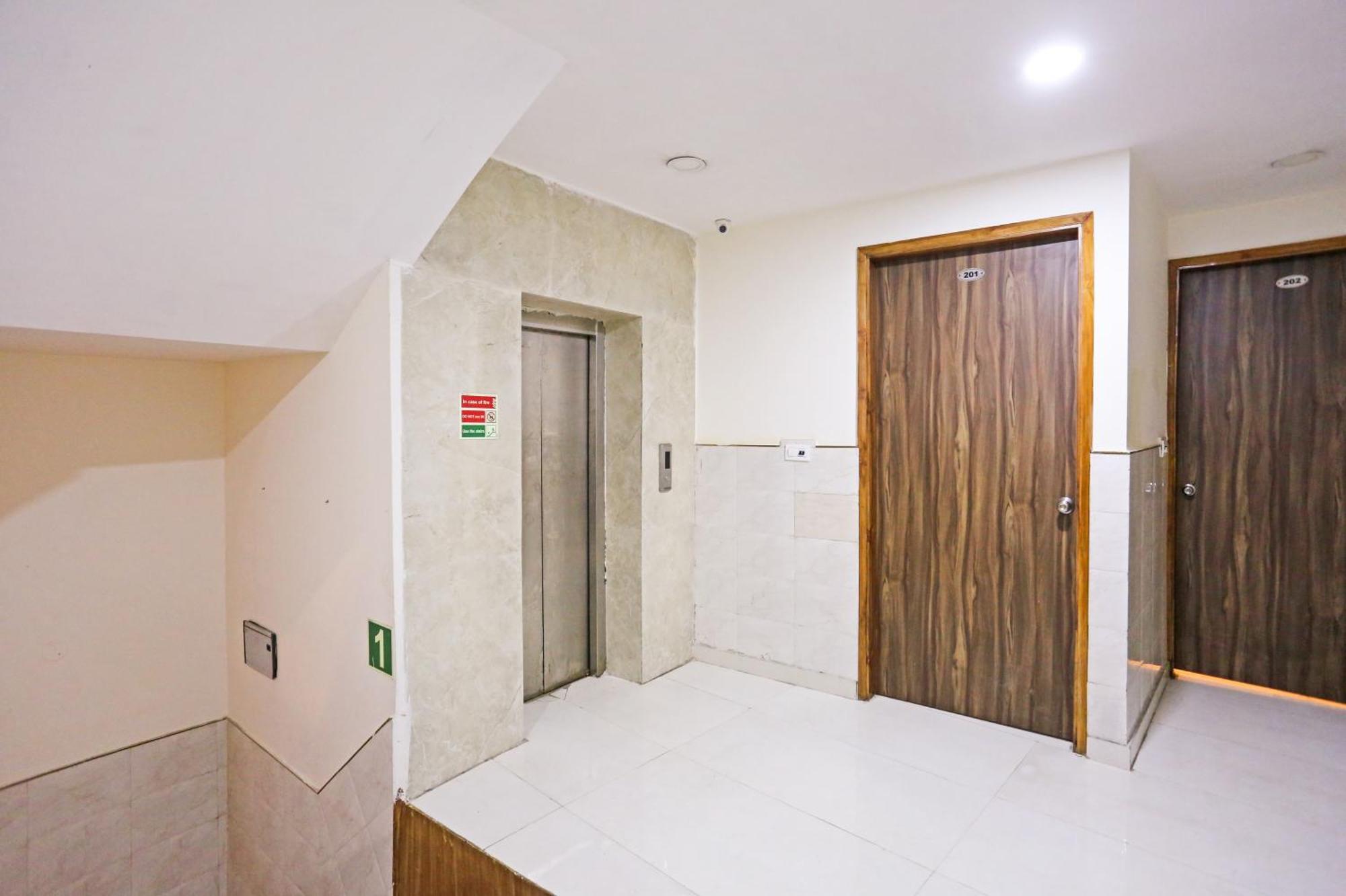 Hotel Happy Stay Delhi Airport Neu-Delhi Exterior foto